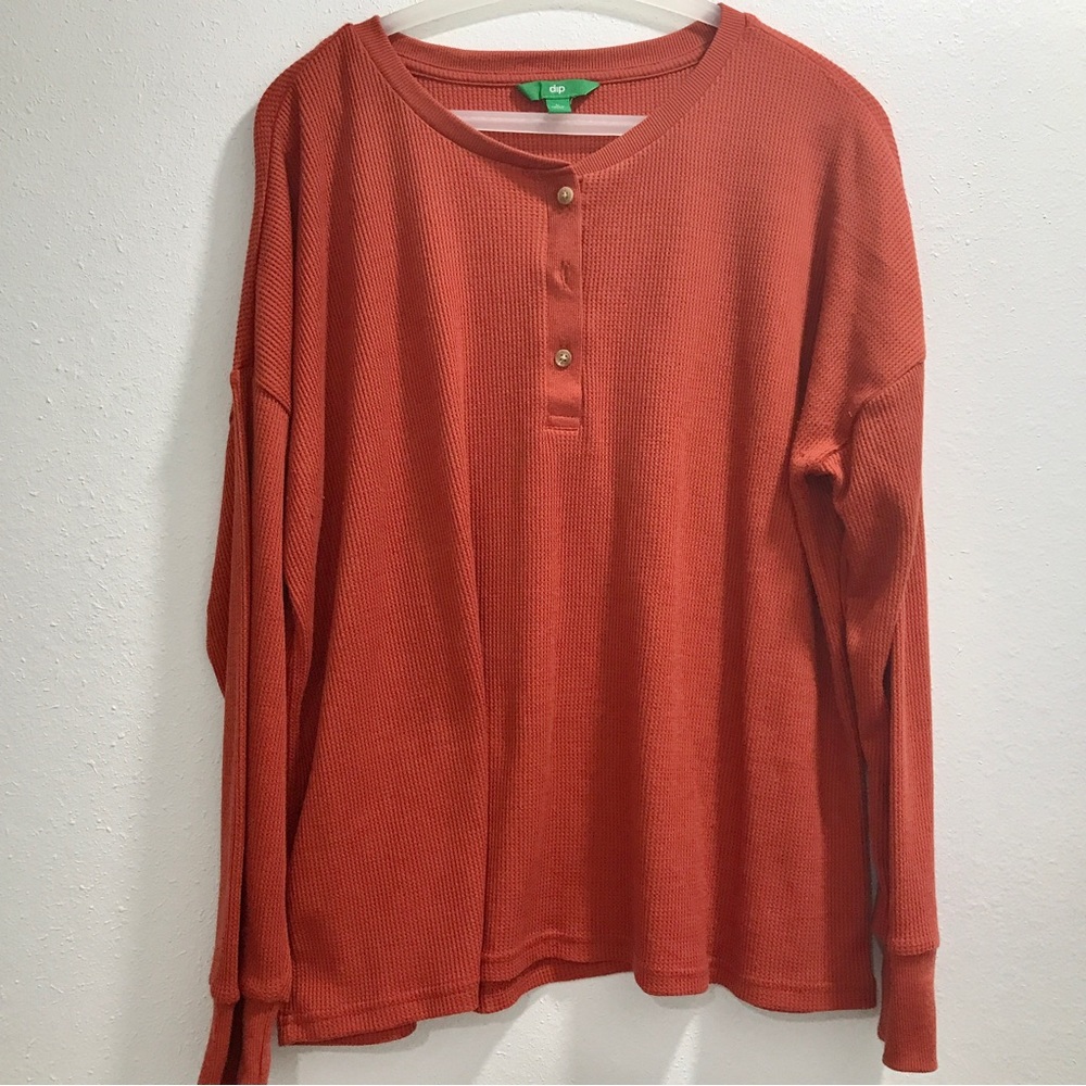 Dip size large waffle weave Henley long sleeve pumpkin orange